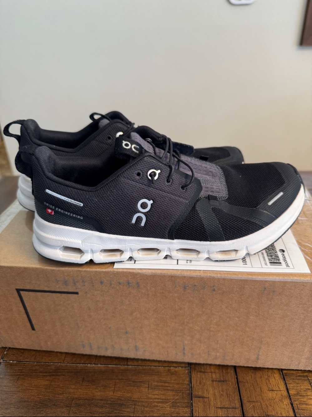 On Running Kids Sneakers Size: Youth 6